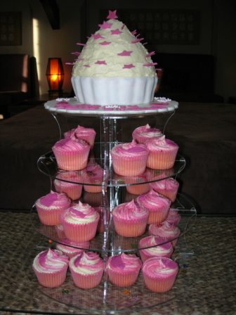 Giant cupcake & stand