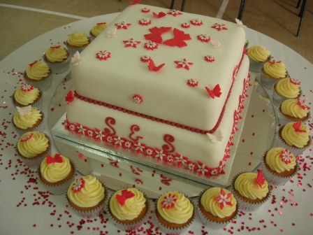 Flowers and butterflies wedding cake