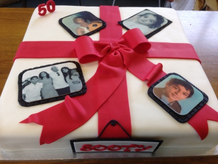 Sooty's 50th cake